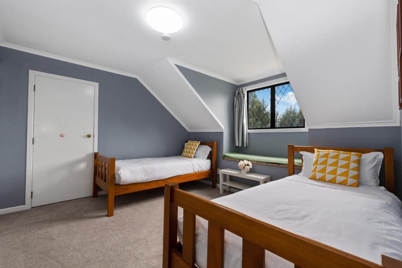 Skyline Mountain View Lodge Up To 16 People Rotorua Exterior foto